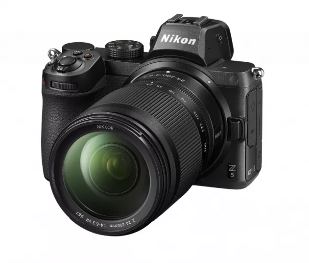 Nikon Z5 Gehäuse im Kit + NIKKOR Z 24-200/4.0-6.3 VR, 300 EUR Nikon Rabatt